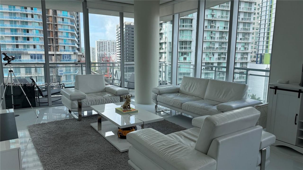 92 SW 3rd St, Unit 1505, Miami, FL 33130 Photo