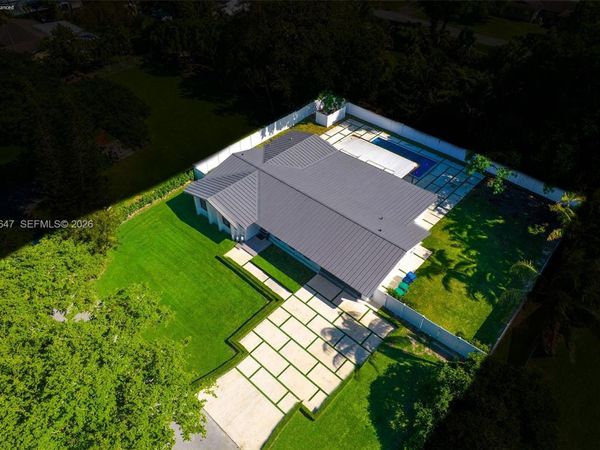 8820 SW 182nd Ter, Palmetto Bay, FL 33157