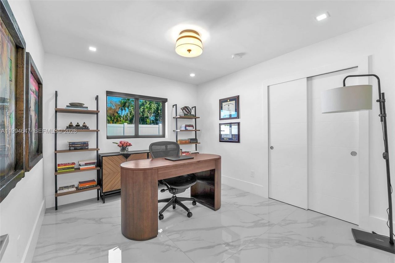 8820 SW 182nd Ter , Palmetto Bay, FL 33157 Photo