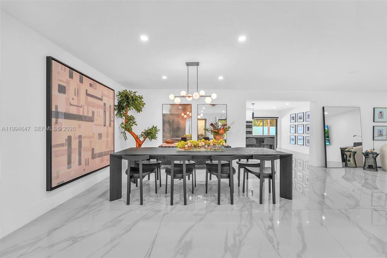 8820 SW 182nd Ter , Palmetto Bay, FL 33157 Photo