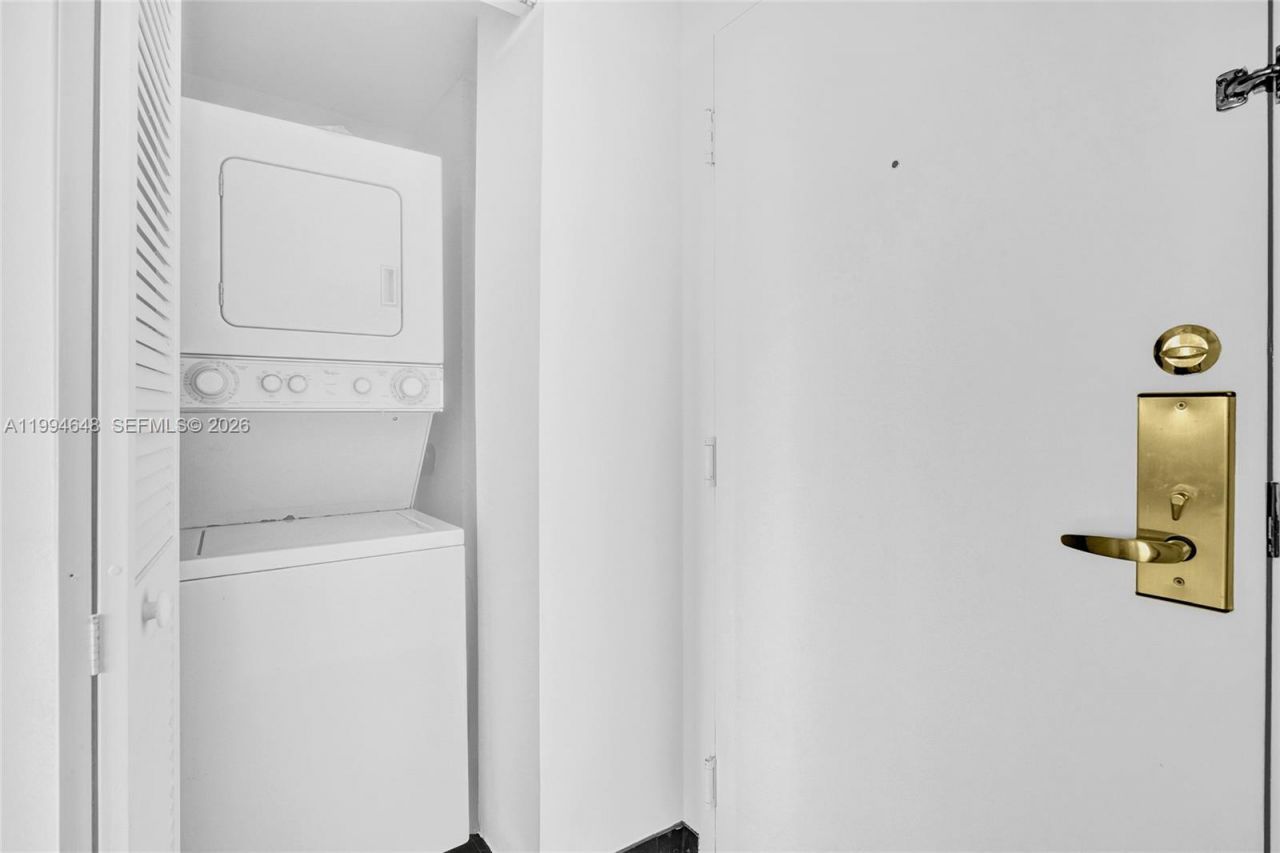 2951 S Bayshore Dr , Unit 1012, Miami, FL 33133 Photo