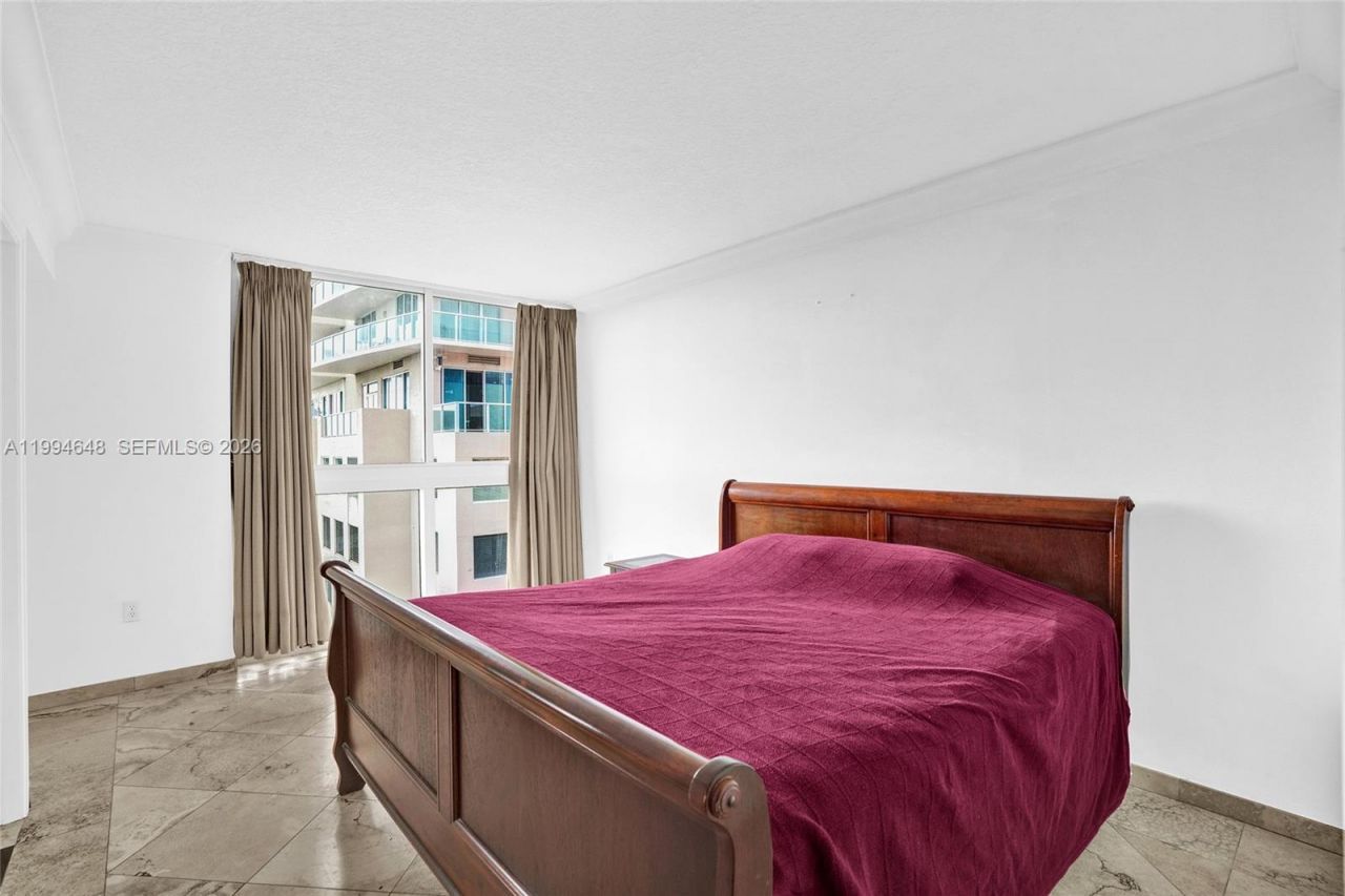 2951 S Bayshore Dr , Unit 1012, Miami, FL 33133 Photo