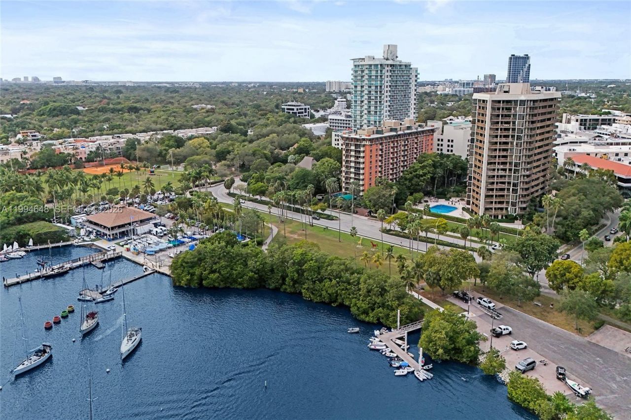 2951 S Bayshore Dr , Unit 1012, Miami, FL 33133 Photo