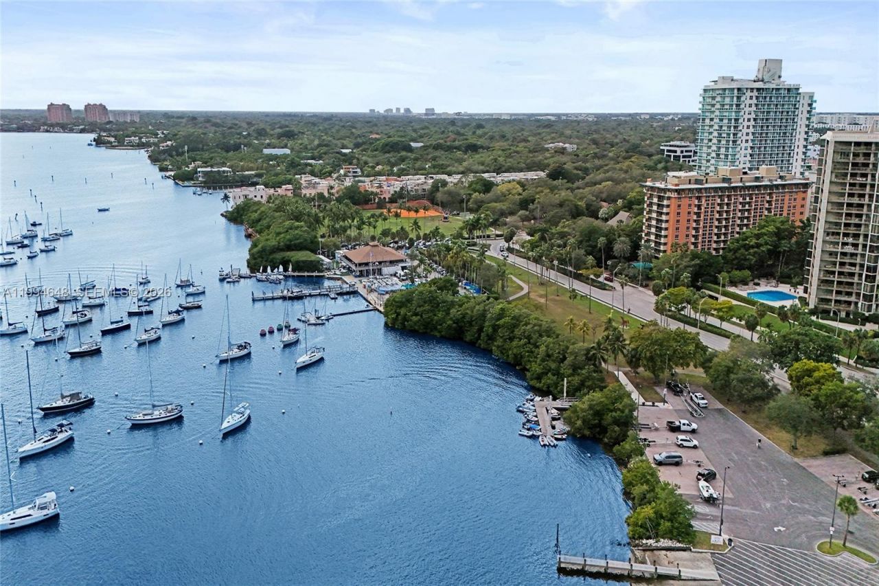 2951 S Bayshore Dr , Unit 1012, Miami, FL 33133 Photo