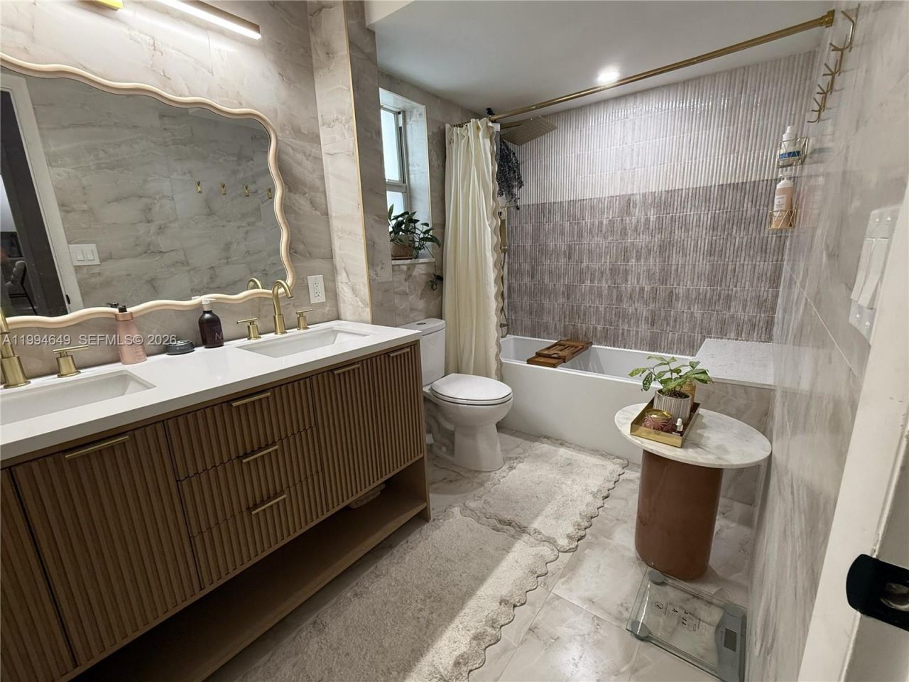 1519 Drexel Ave, Unit 200, Miami Beach, FL 33139 Photo