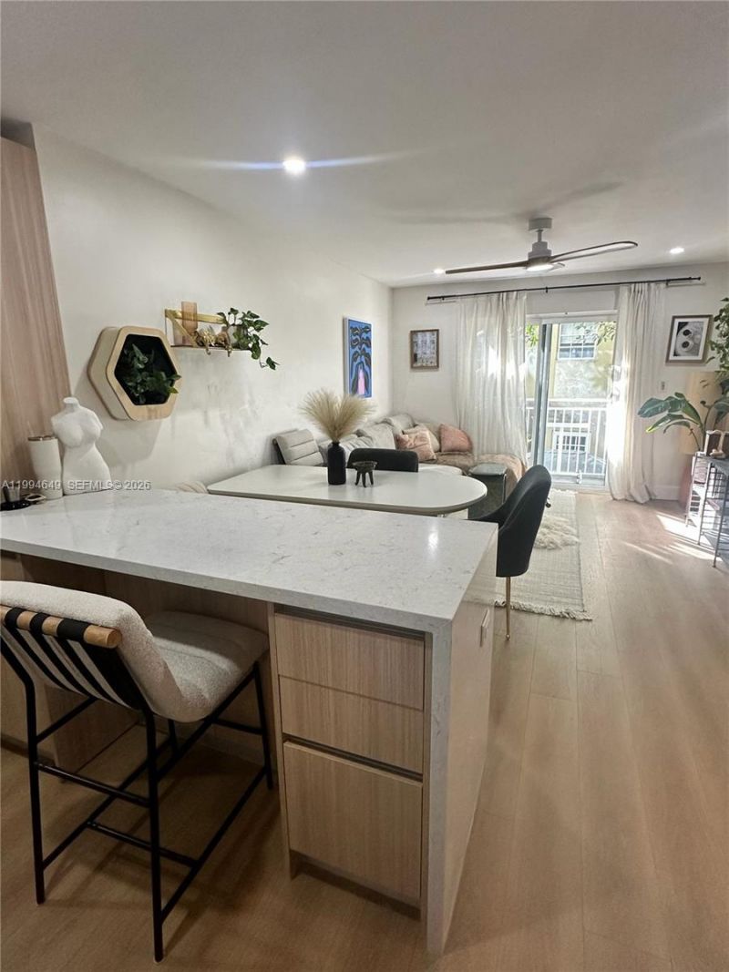 1519 Drexel Ave, Unit 200, Miami Beach, FL 33139 Photo