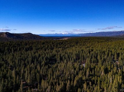 1946 Osage Circle, South Lake Tahoe, CA 96150 Photo