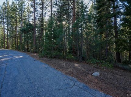 1946 Osage Circle, South Lake Tahoe, CA 96150 Photo
