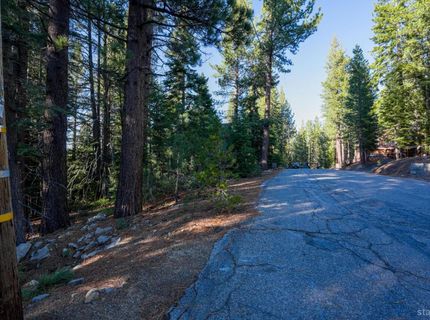 1946 Osage Circle, South Lake Tahoe, CA 96150 Photo
