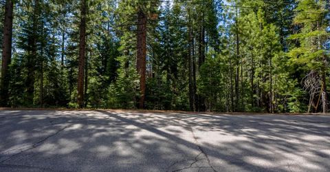 1952 Osage Circle, South Lake Tahoe, CA 96150 Photo