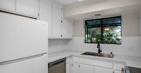 3661 Gold Creek Ln, Sacramento, CA 95827 Photo