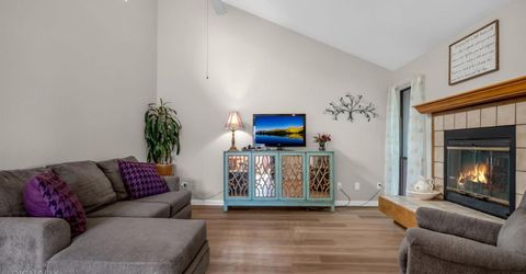 3661 Gold Creek Ln, Sacramento, CA 95827 Photo