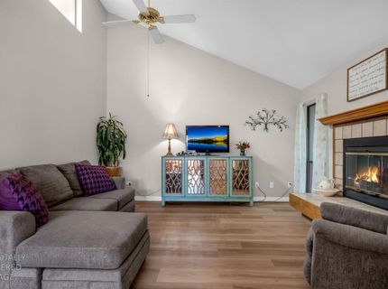 3661 Gold Creek Ln, Sacramento, CA 95827 Photo