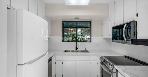 3661 Gold Creek Ln, Sacramento, CA 95827 Photo