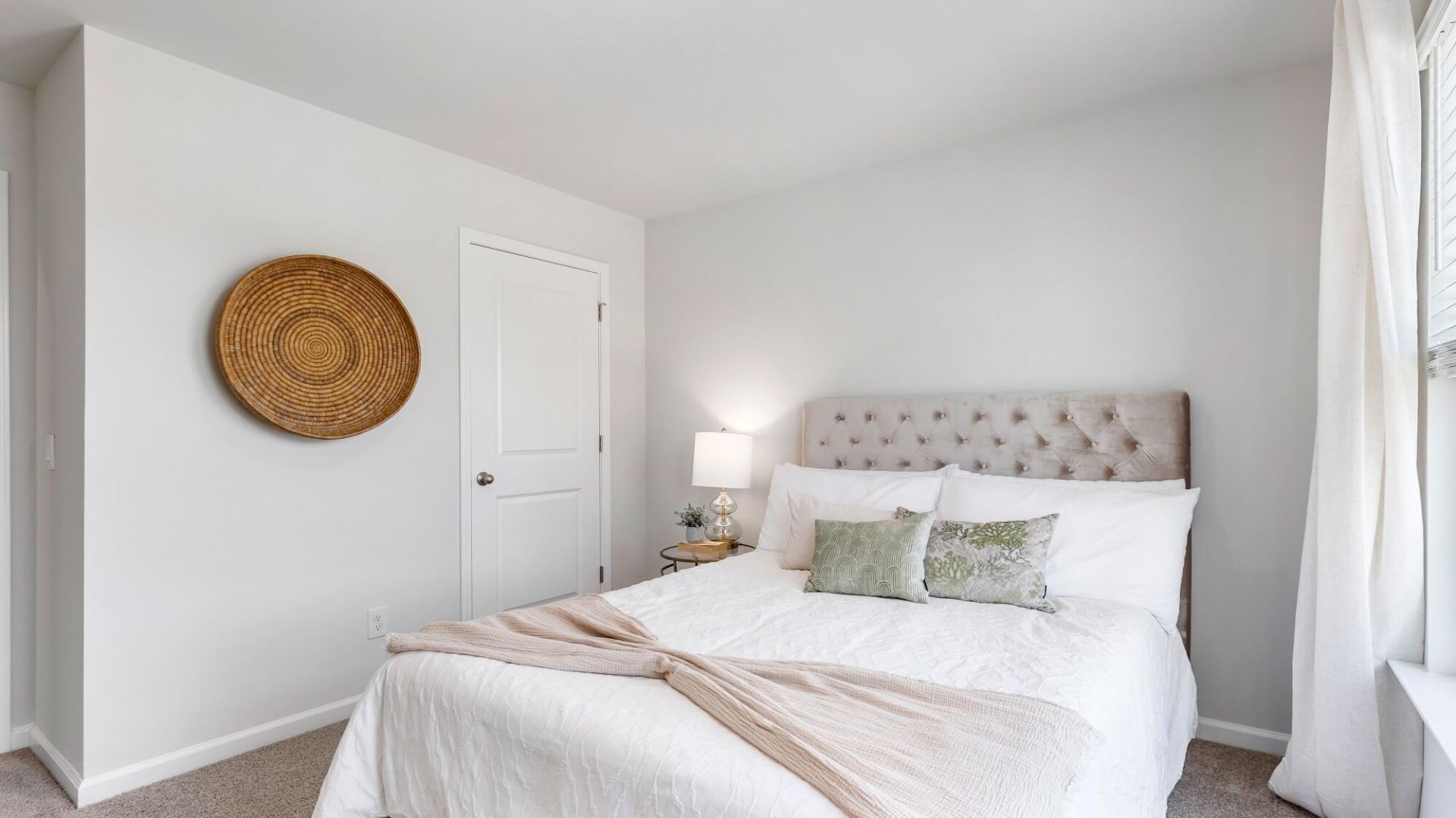 126 Broadstone Drive Photo 33