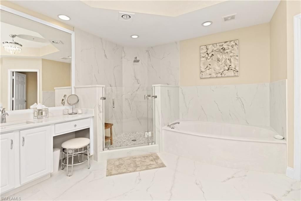 2125 Aberdeen Ln, Unit 4-203, Naples, FL 34109 Photo