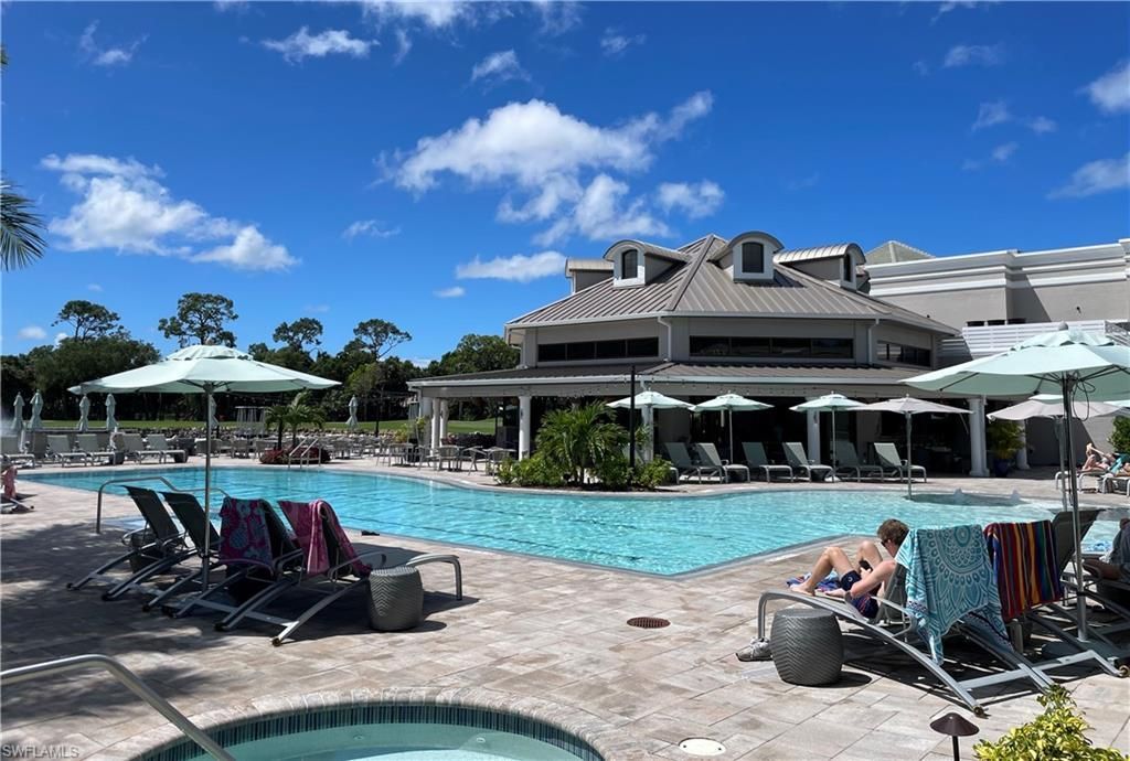 2125 Aberdeen Ln, Unit 4-203, Naples, FL 34109 Photo