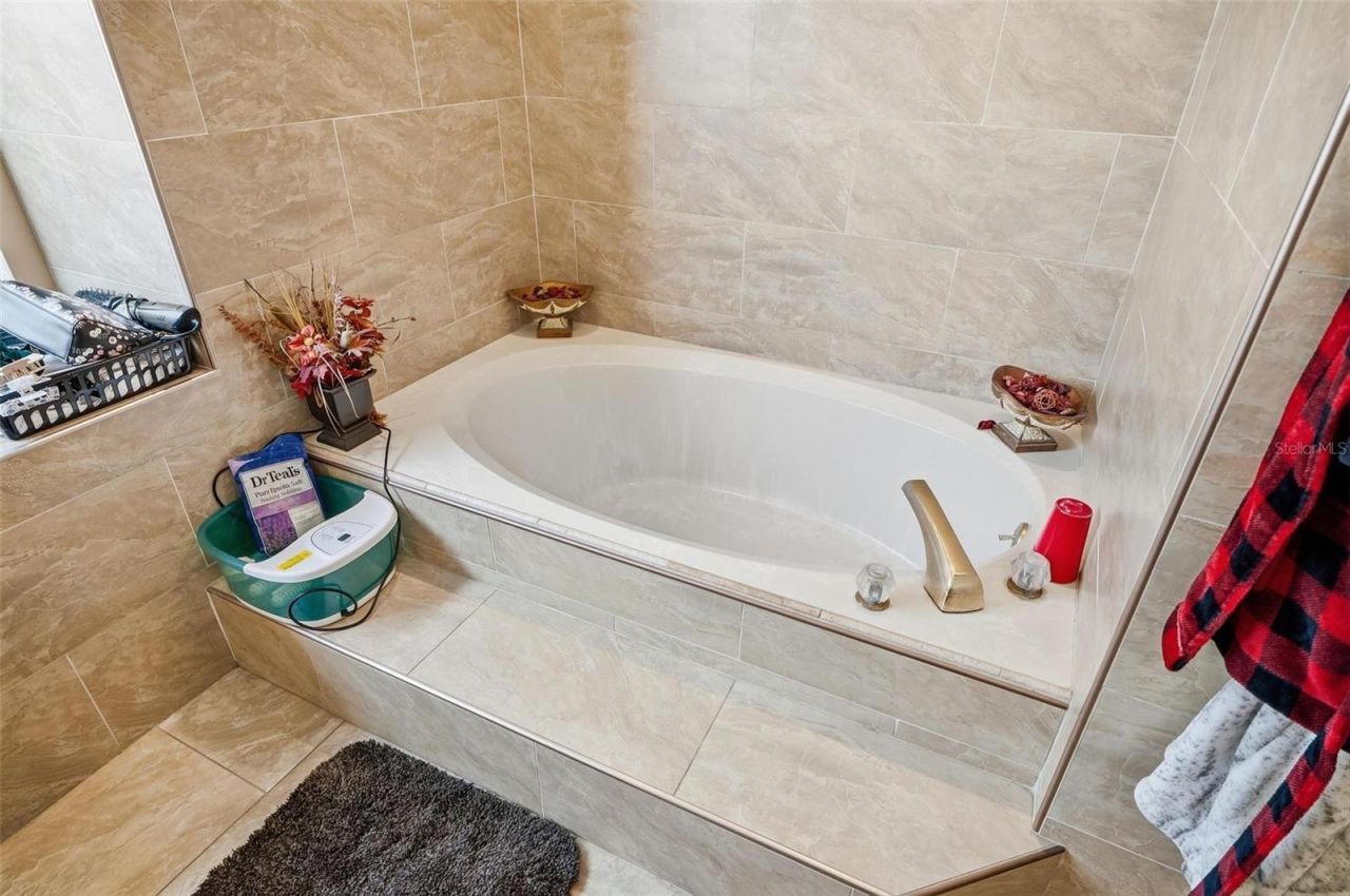 11 Bannerwood Lane , Palm Coast, FL 32137 Photo