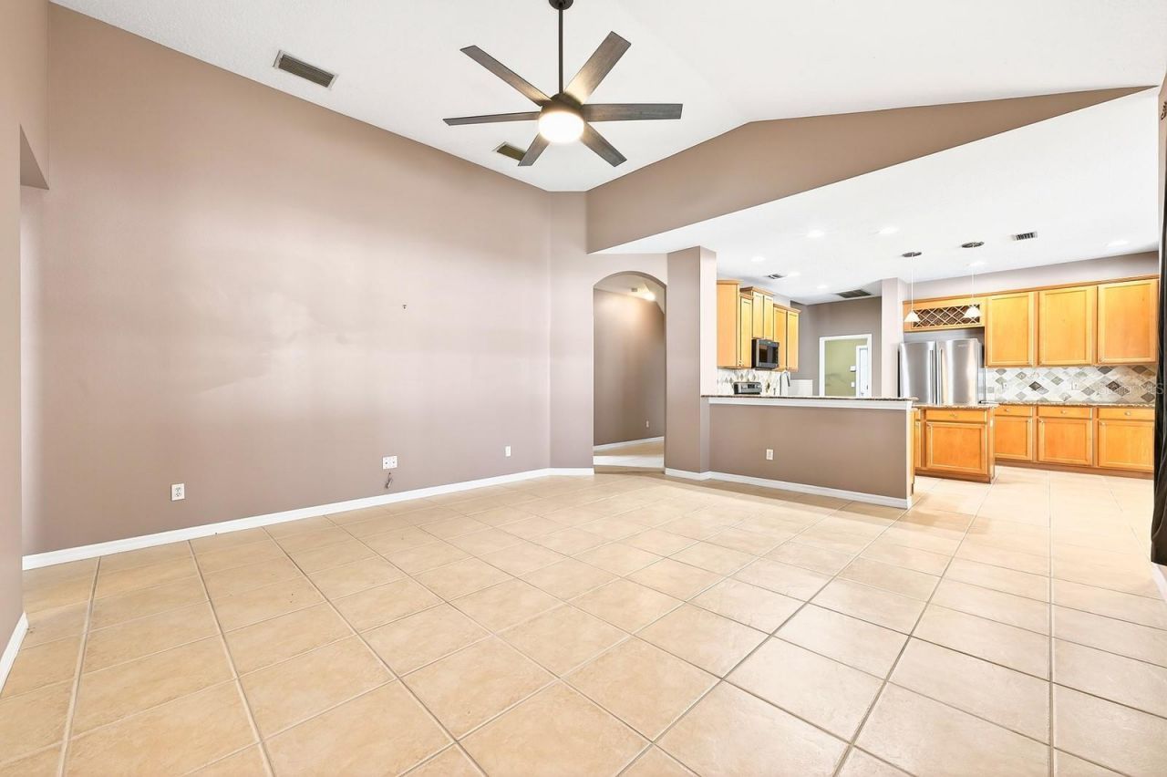 3965 Emerald Estates Circle, Apopka, FL 32703 Photo