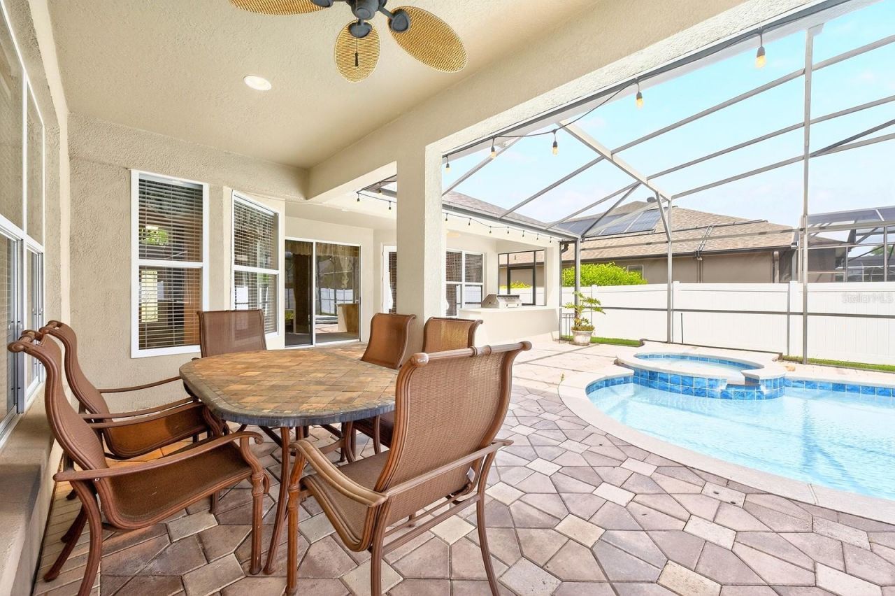 3965 Emerald Estates Circle, Apopka, FL 32703 Photo