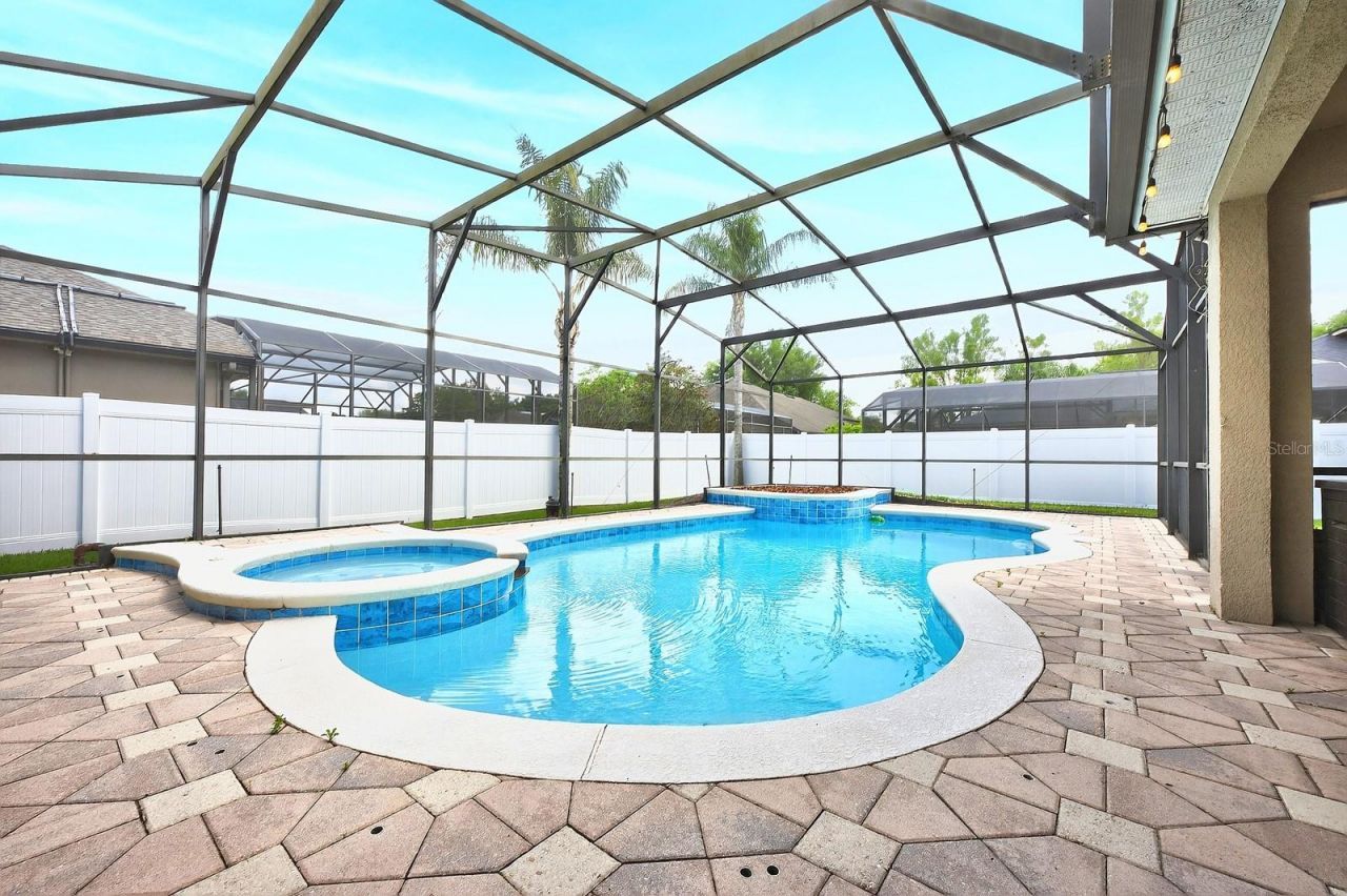 3965 Emerald Estates Circle, Apopka, FL 32703 Photo