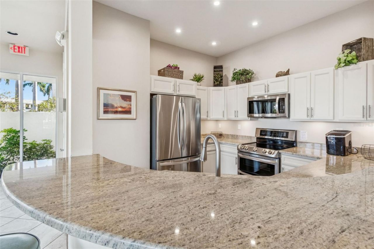 6000 Bahia Del Mar Circle, Unit 134, Saint Petersburg, FL 33715 Photo