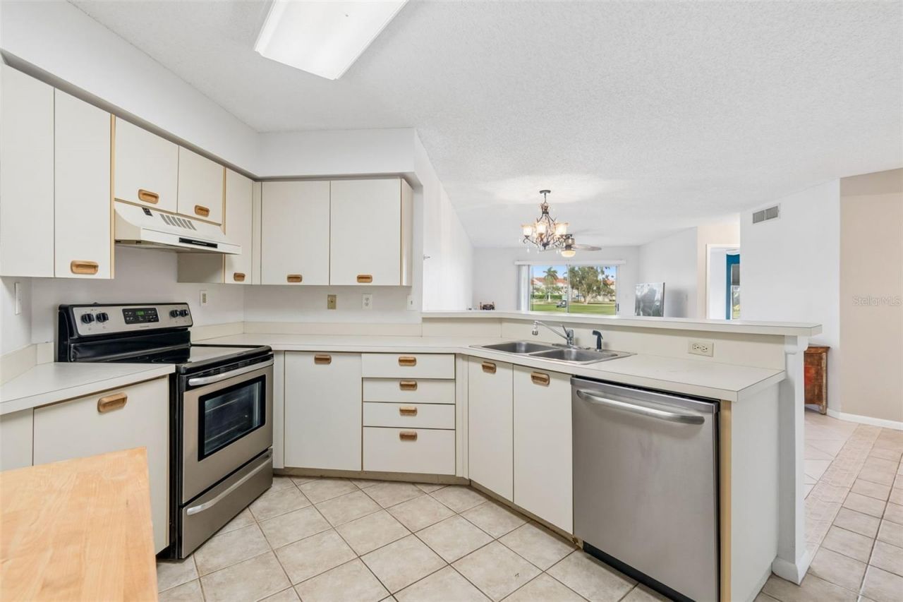 6000 Bahia Del Mar Circle , Unit 134, Saint Petersburg, FL 33715 Photo