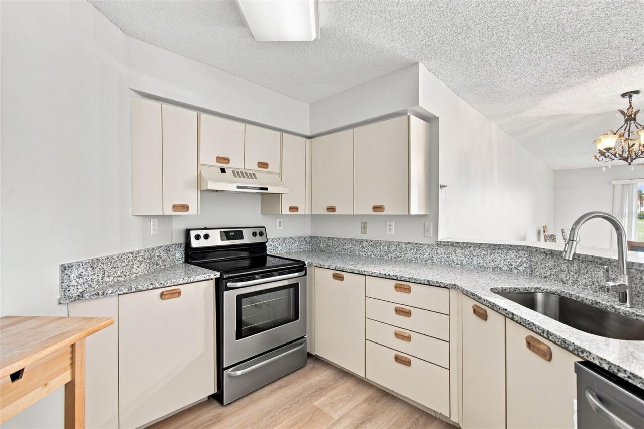 6000 Bahia Del Mar Circle, Unit 134, Saint Petersburg, FL 33715 Photo