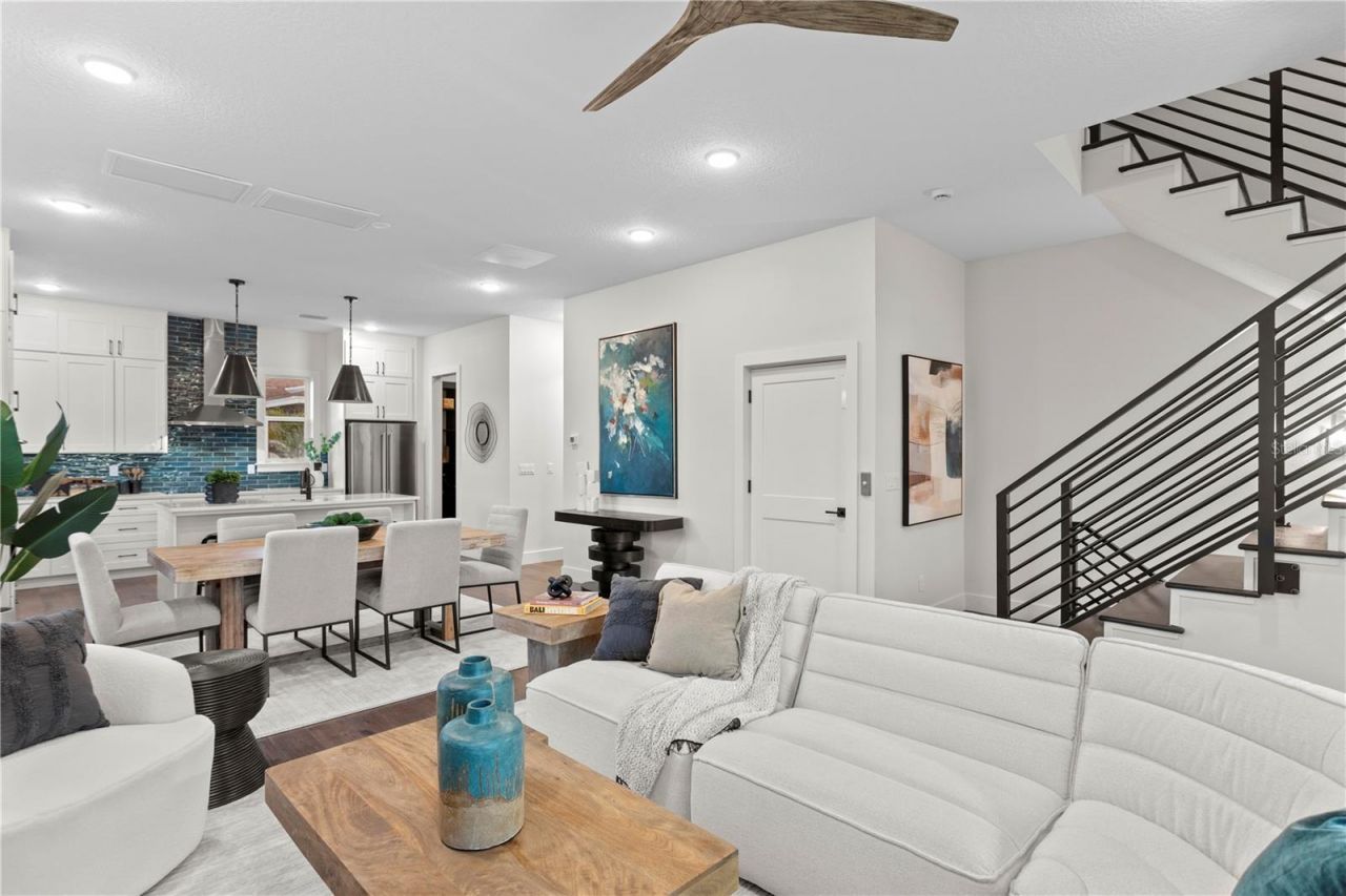 40 64th Street S, Unit 1, Saint Petersburg, FL 33707 Photo