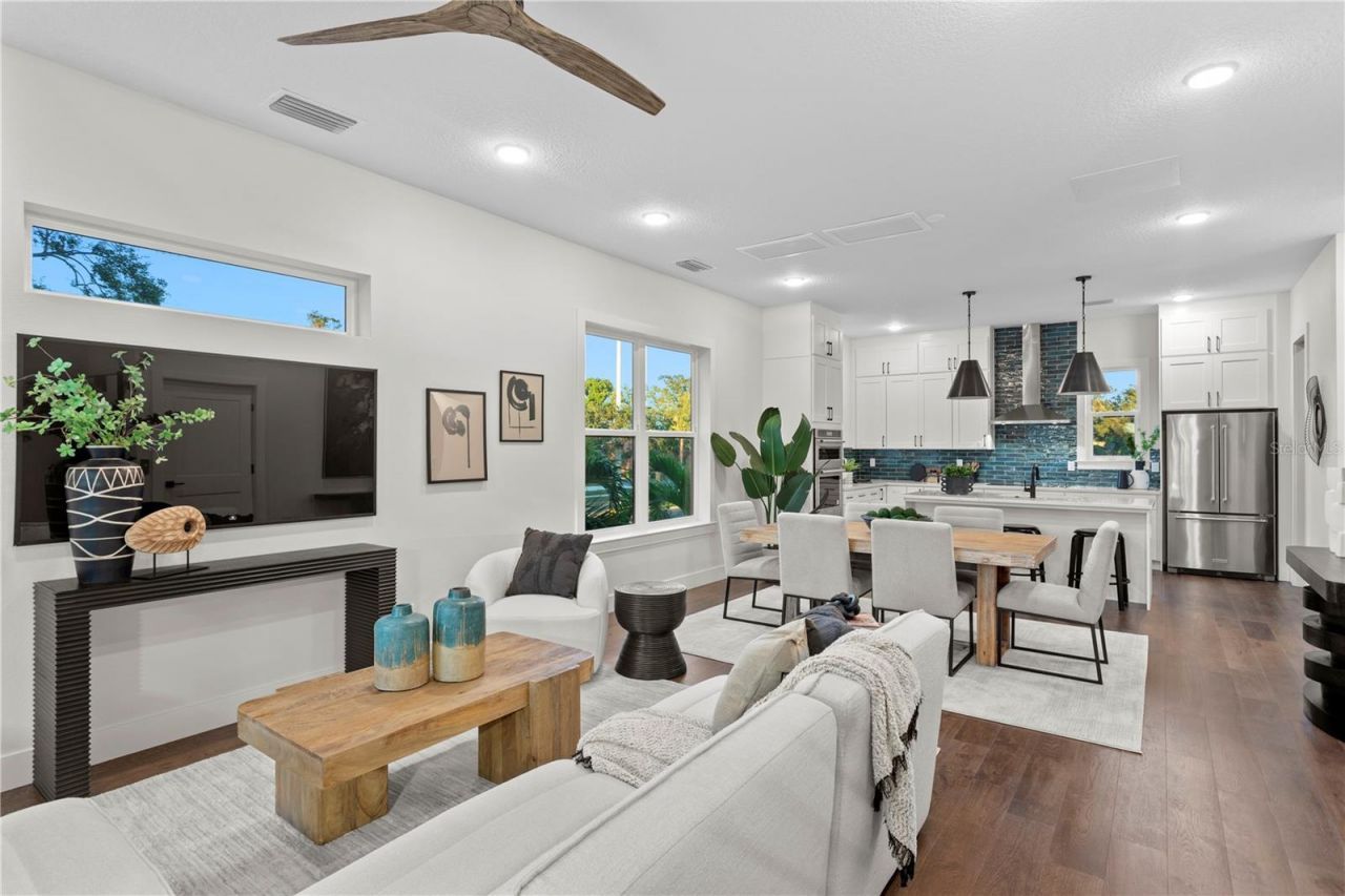 40 64th Street S, Unit 1, Saint Petersburg, FL 33707 Photo