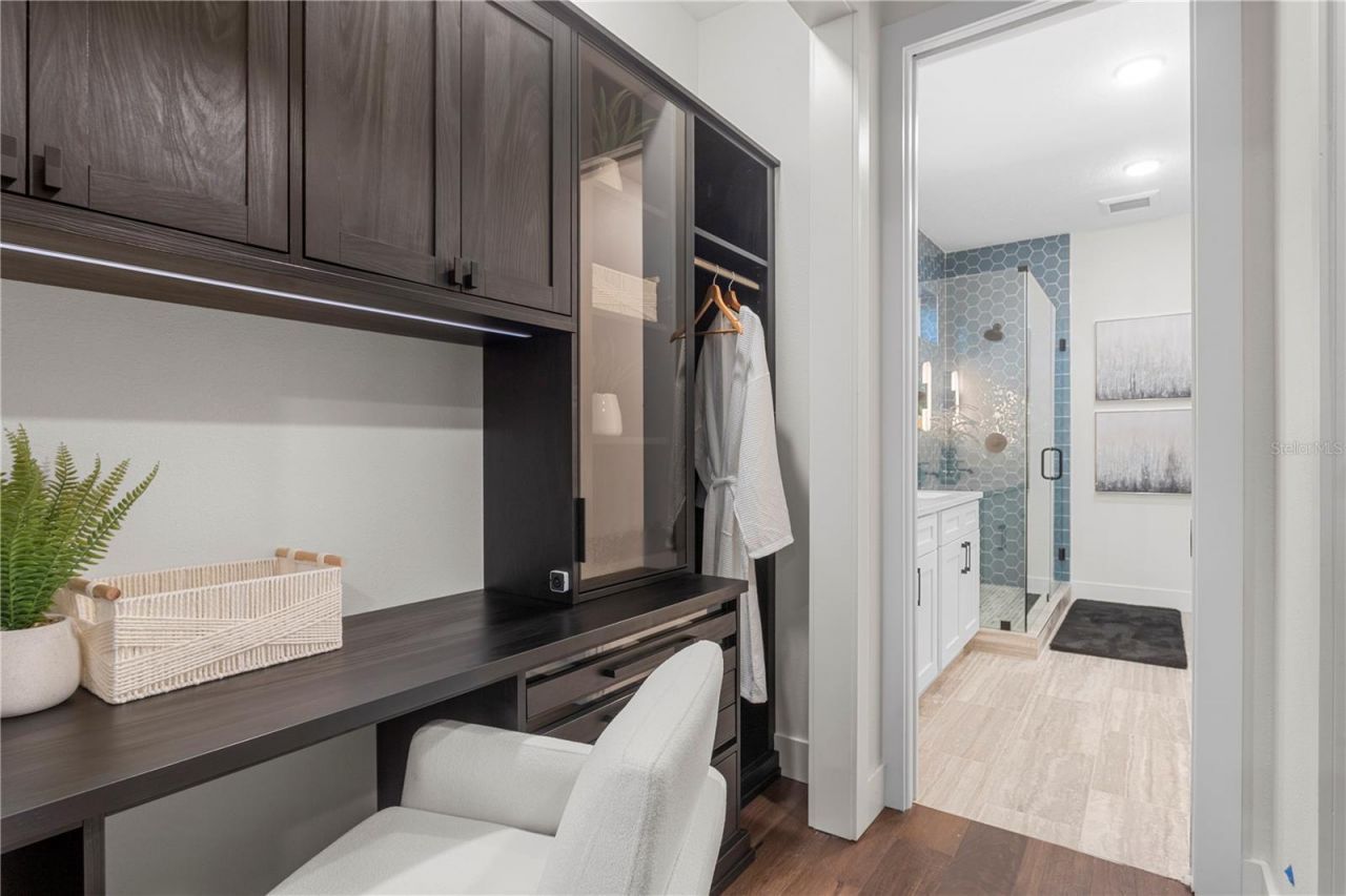 40 64th Street S, Unit 1, Saint Petersburg, FL 33707 Photo