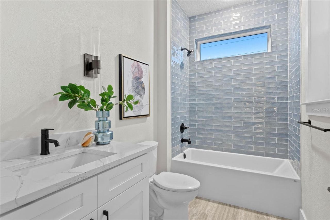 40 64th Street S, Unit 1, Saint Petersburg, FL 33707 Photo