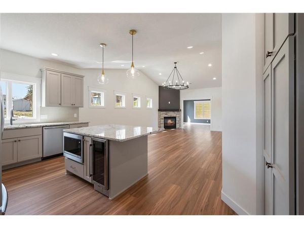 1060 Legend Lane, River Falls, WI 54022