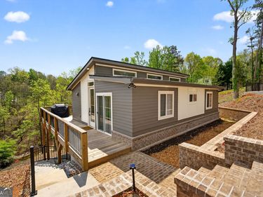 6564 Bermuda Lane, Flowery Branch, GA 30542