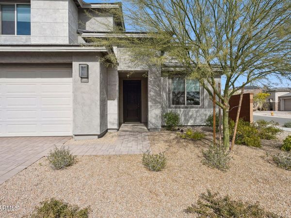 1948 W SIERRA SUNSET Trail, Phoenix, AZ 85085