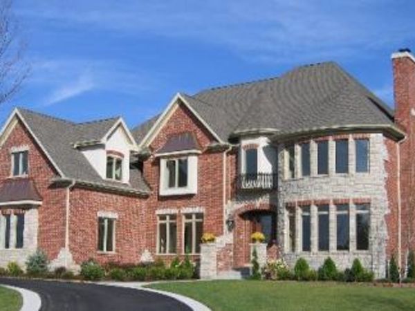 26 E Peter Lane , Hawthorn Woods, IL 60047