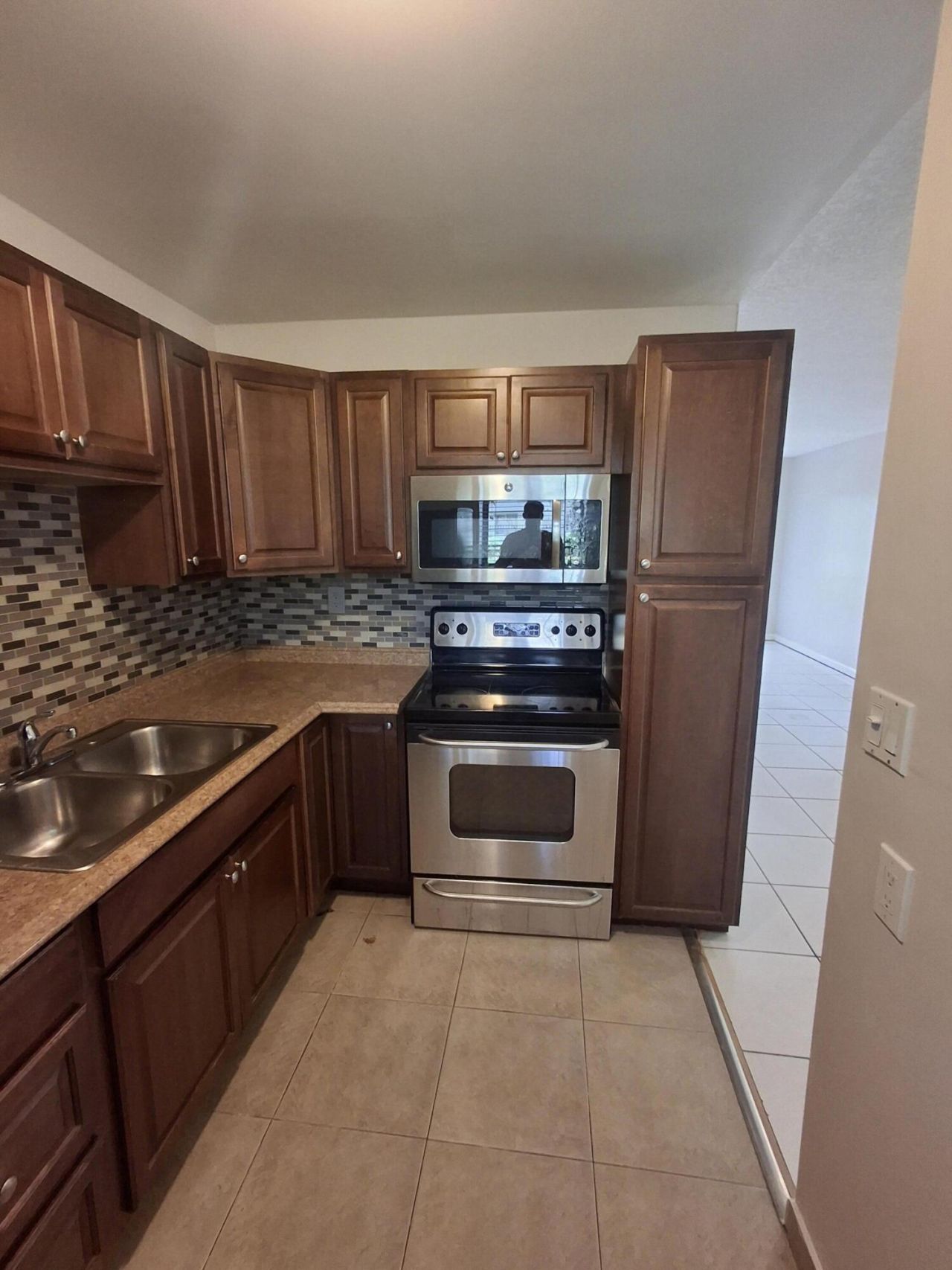 512 Gardens Drive, Unit 103, Pompano Beach, FL 33069 Photo