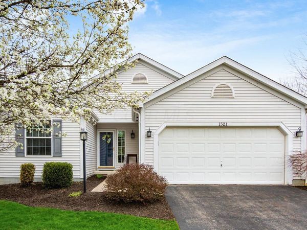 1521 W Quail Run Drive, Newark, OH 43055