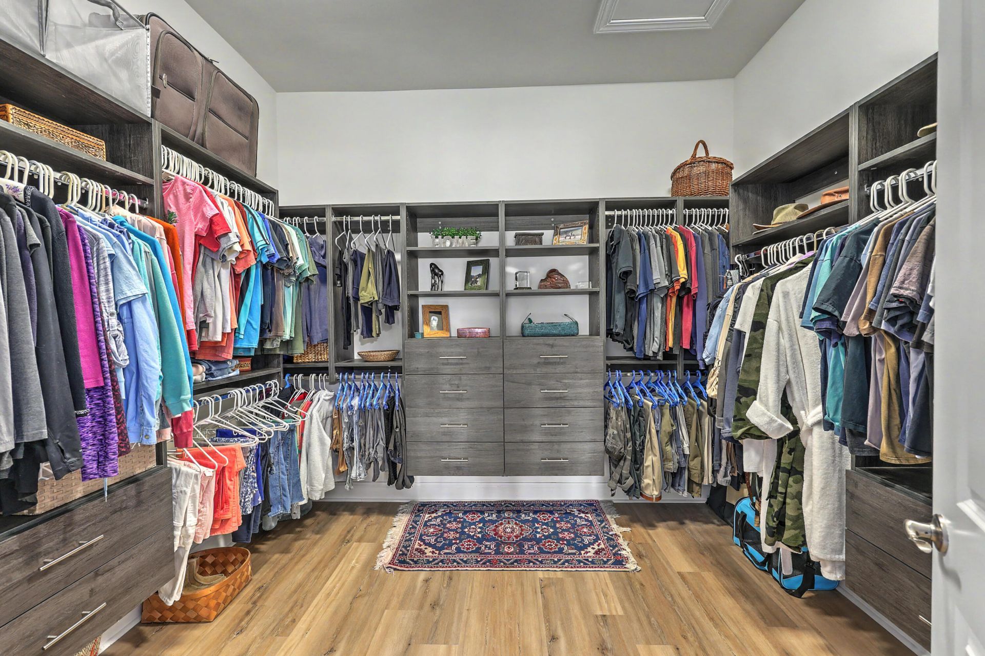 563 Four Seasons Boulevard Photo 20