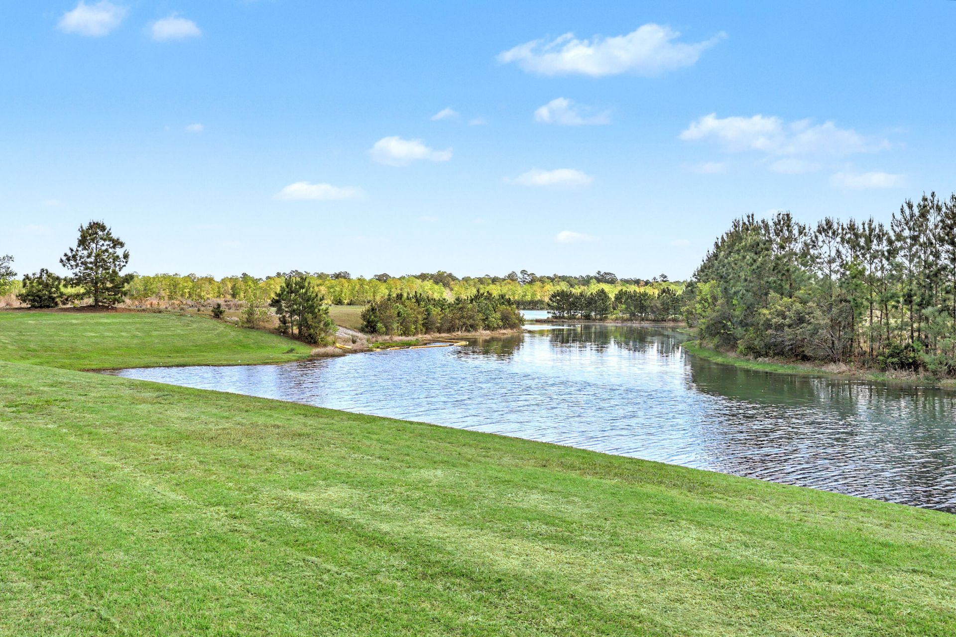 563 Four Seasons Boulevard Photo 38