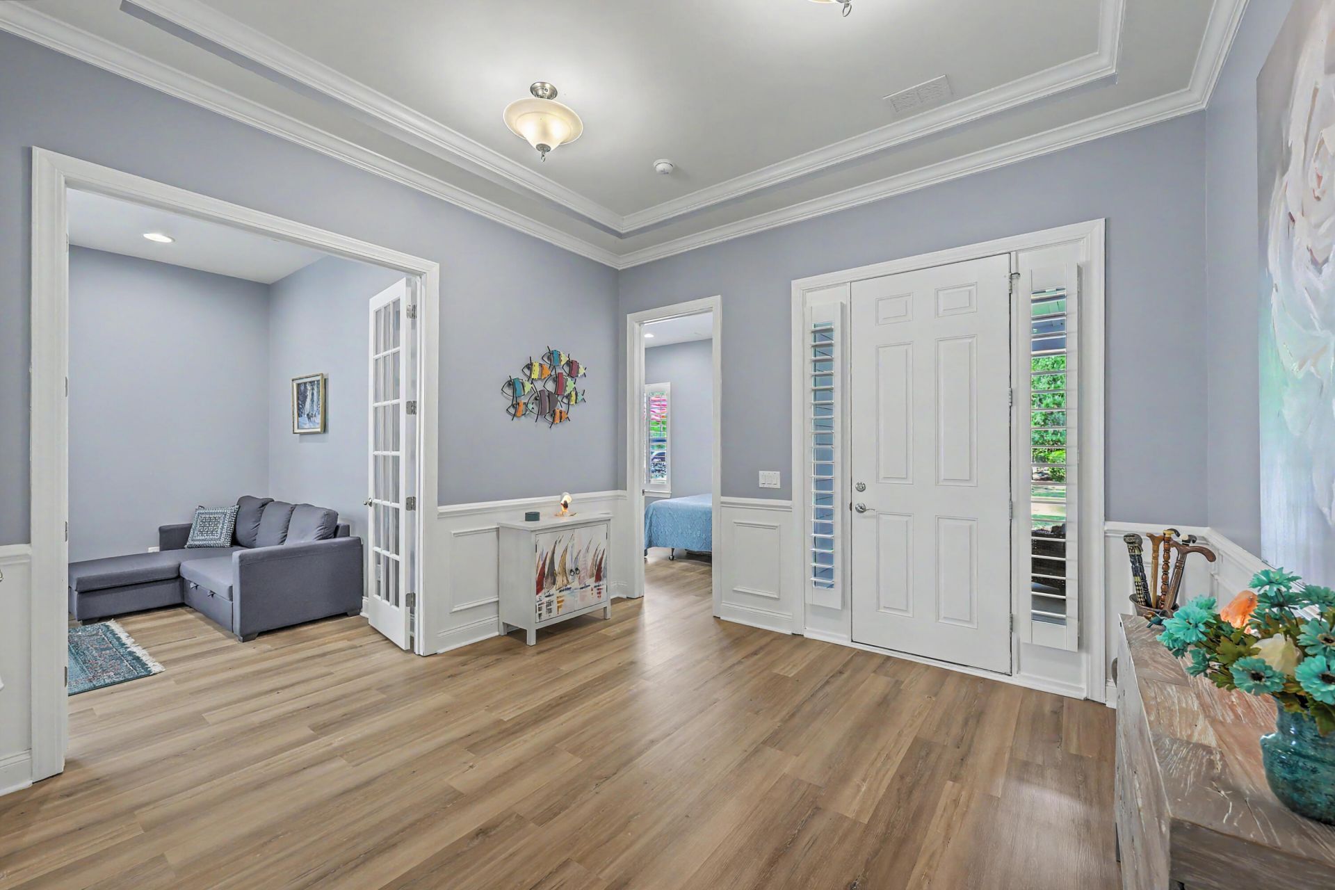 563 Four Seasons Boulevard Photo 4