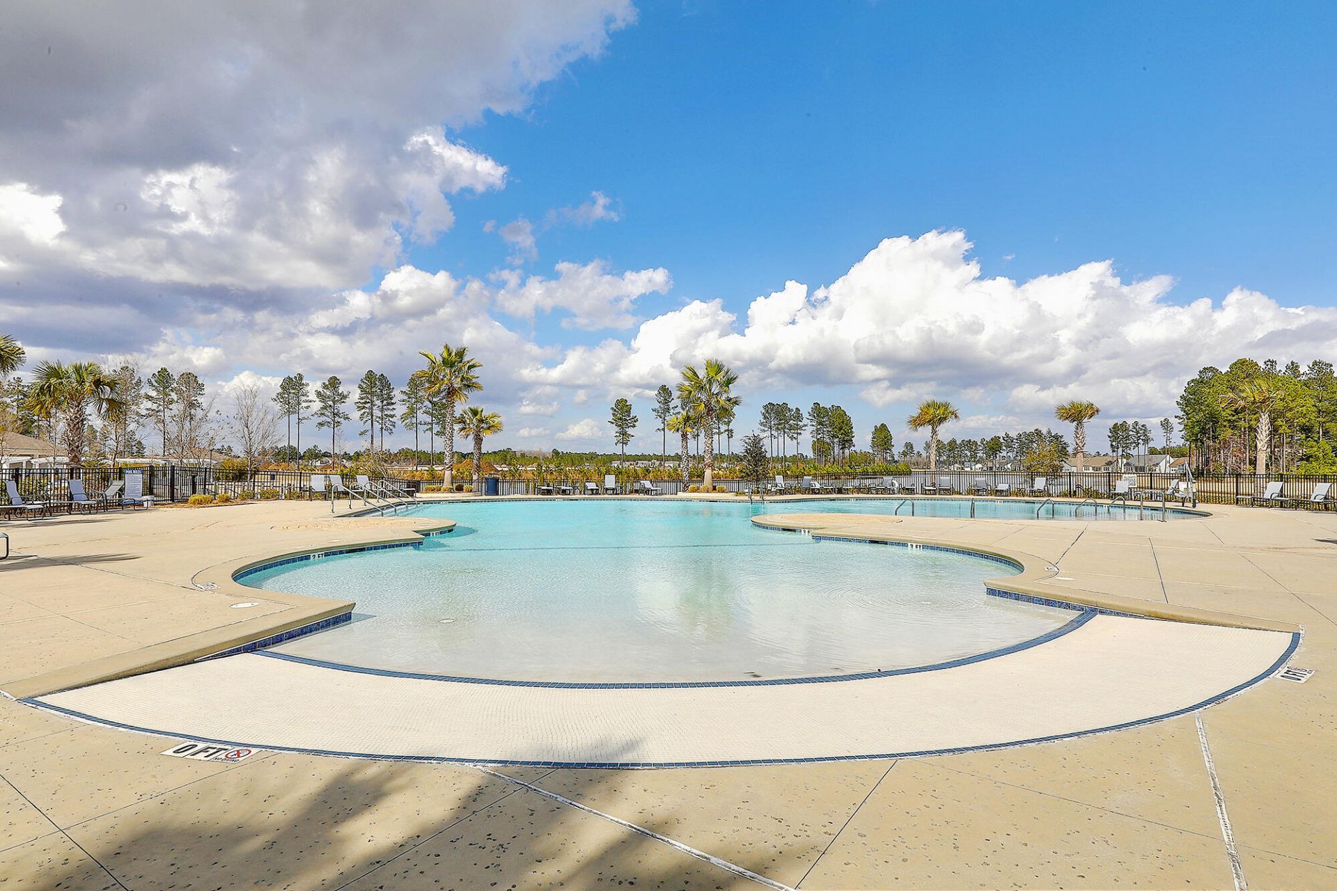 563 Four Seasons Boulevard Photo 49