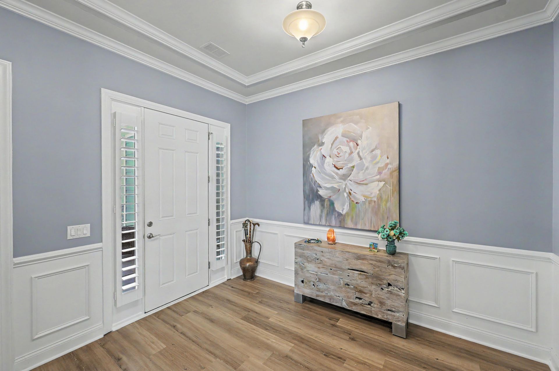 563 Four Seasons Boulevard Photo 6
