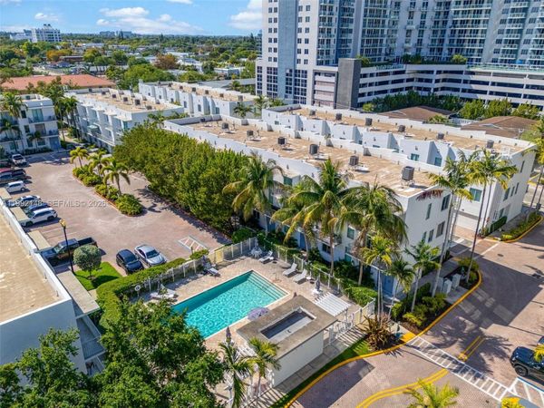 2134 Van Buren St, Unit 306, Hollywood, FL 33020
