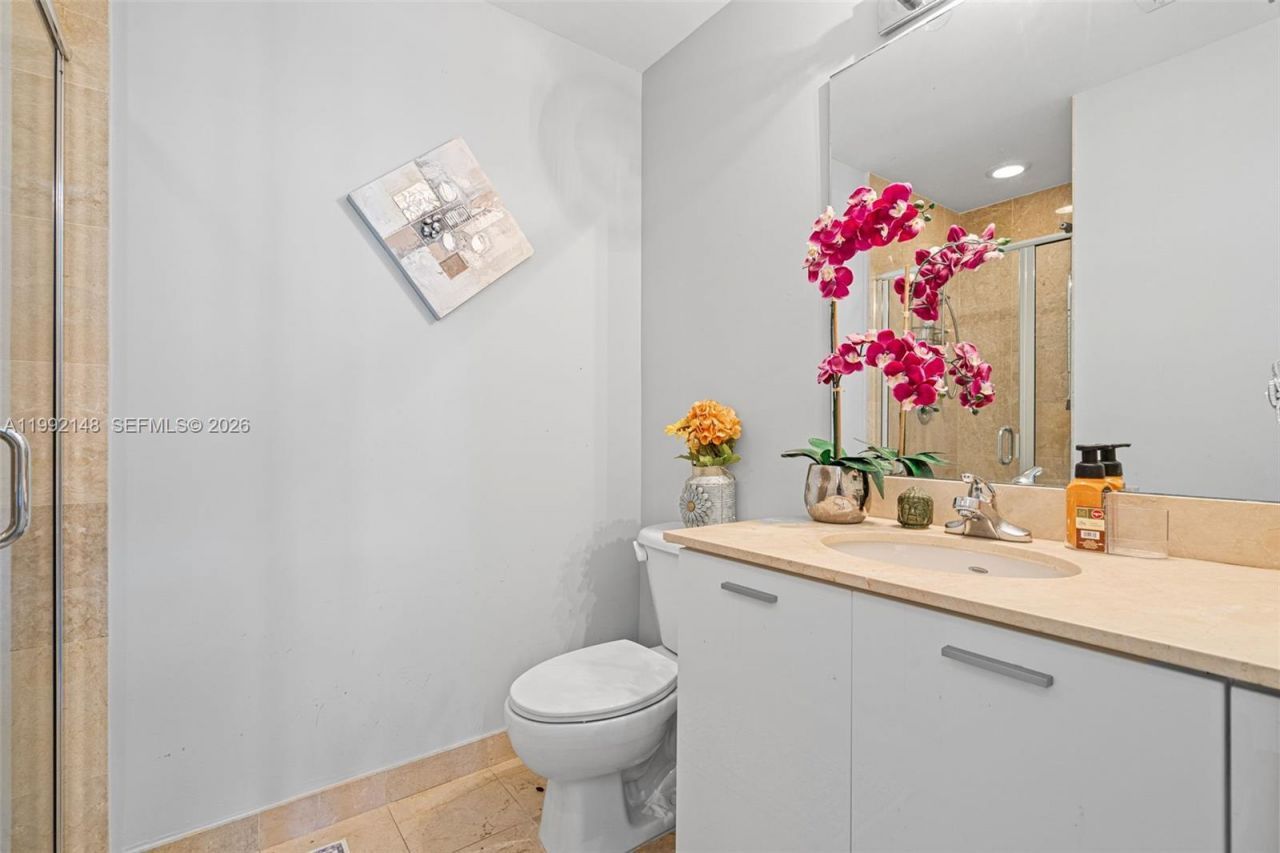 2134 Van Buren St, Unit 306, Hollywood, FL 33020 Photo
