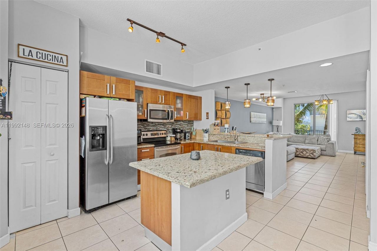 2134 Van Buren St, Unit 306, Hollywood, FL 33020 Photo
