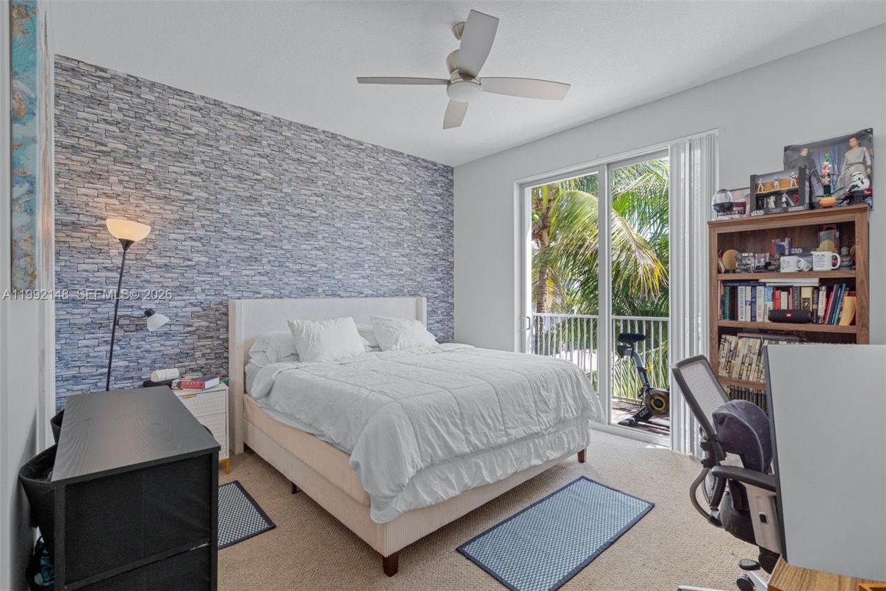 2134 Van Buren St, Unit 306, Hollywood, FL 33020 Photo