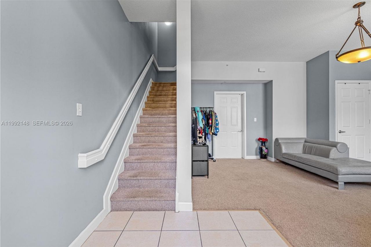 2134 Van Buren St, Unit 306, Hollywood, FL 33020 Photo