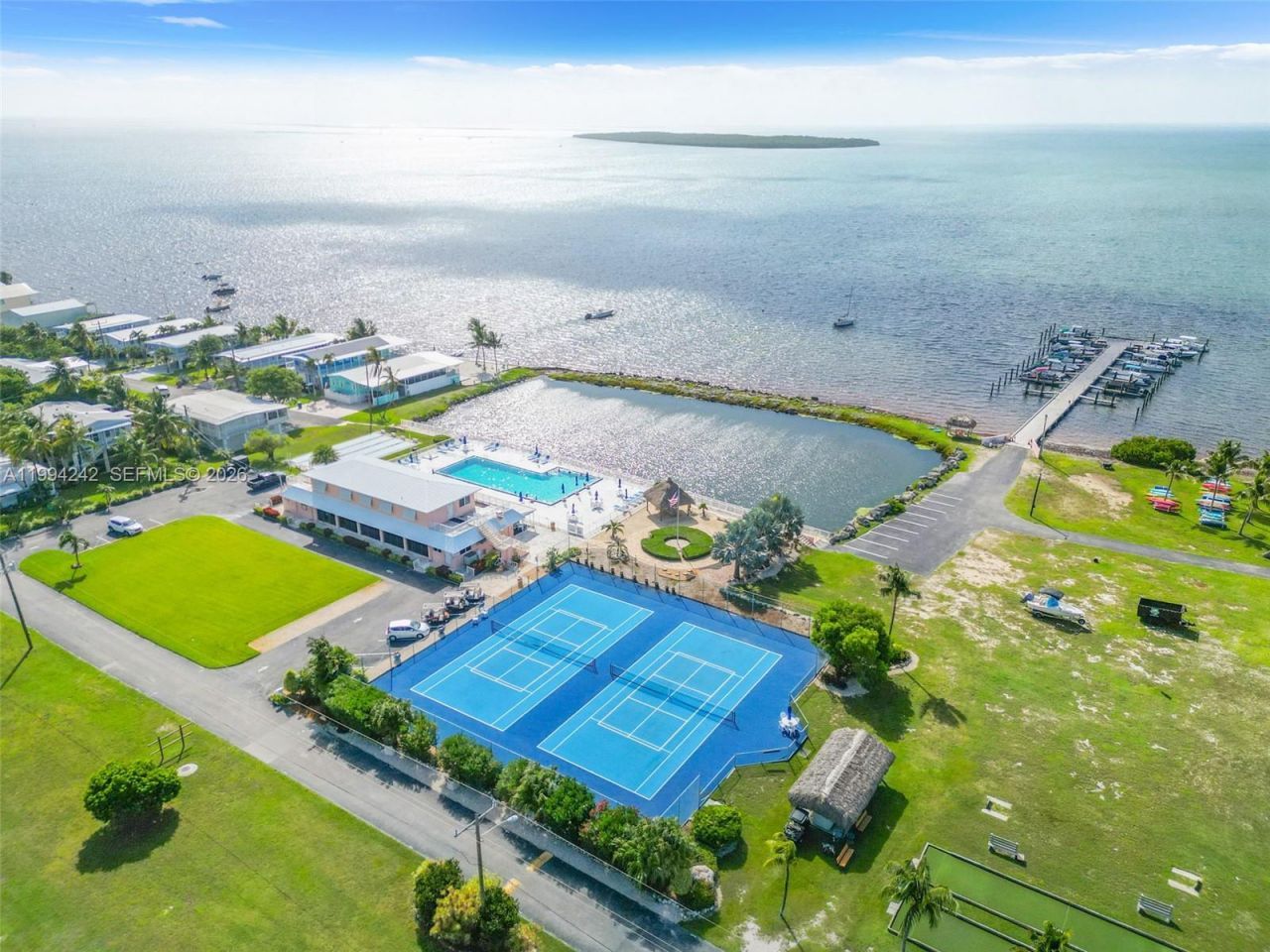 900 S Emerald Dr , Key Largo, FL 33037 Photo