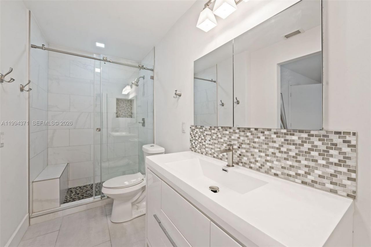 11758 SW 92nd Ter, Miami, FL 33186 Photo